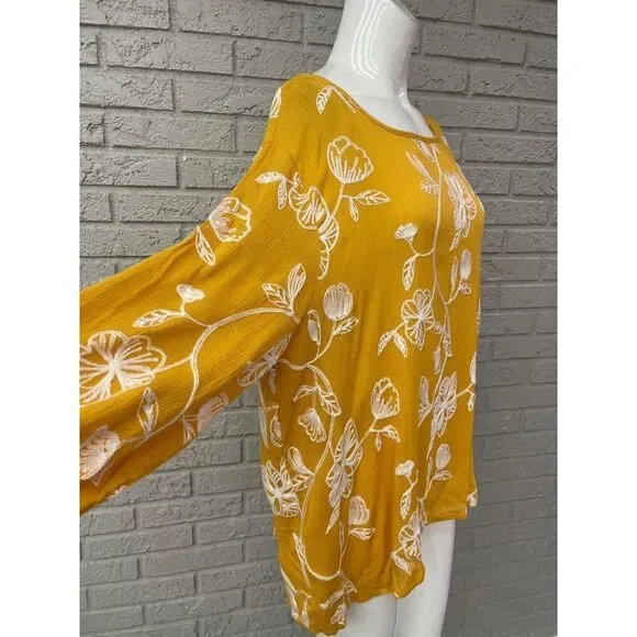 Sapphire Textured Embroidered Floral Long Sleeve Gauze Blouse Size 2X - Picture 6 of 9